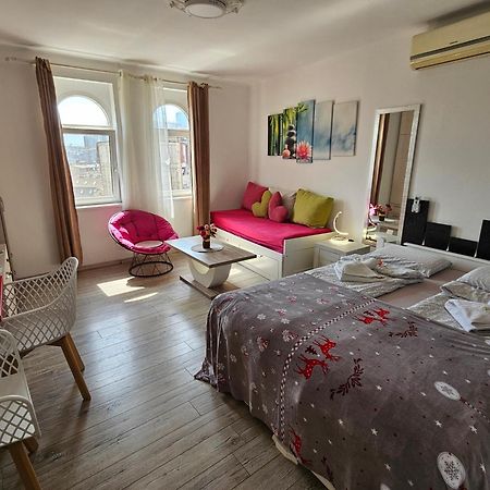 Matea Apartman Βελιγράδι Εξωτερικό φωτογραφία
